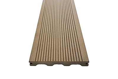 Belt Striped Oak Composite Deck